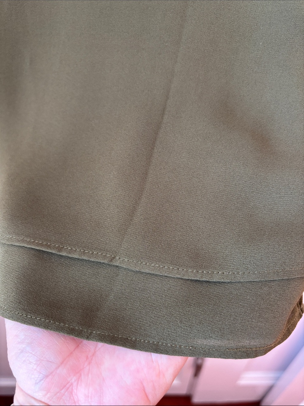 Ann Taylor Factory Olive V-Neck Sleeveless Top - Picture 6 of 8